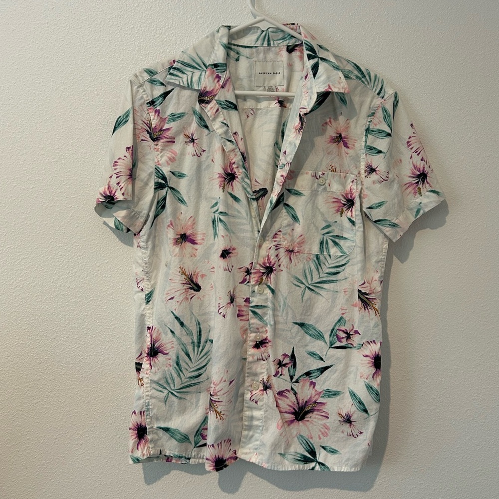 American Eagle - Floral Button Down Shirt